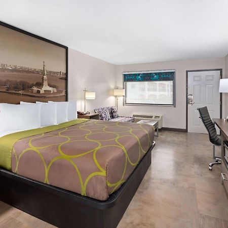 Super 8 By Wyndham Prattville Montgomery Екстер'єр фото