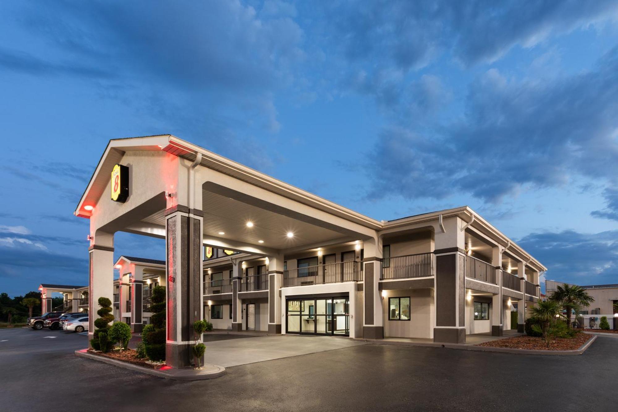 Super 8 By Wyndham Prattville Montgomery Екстер'єр фото