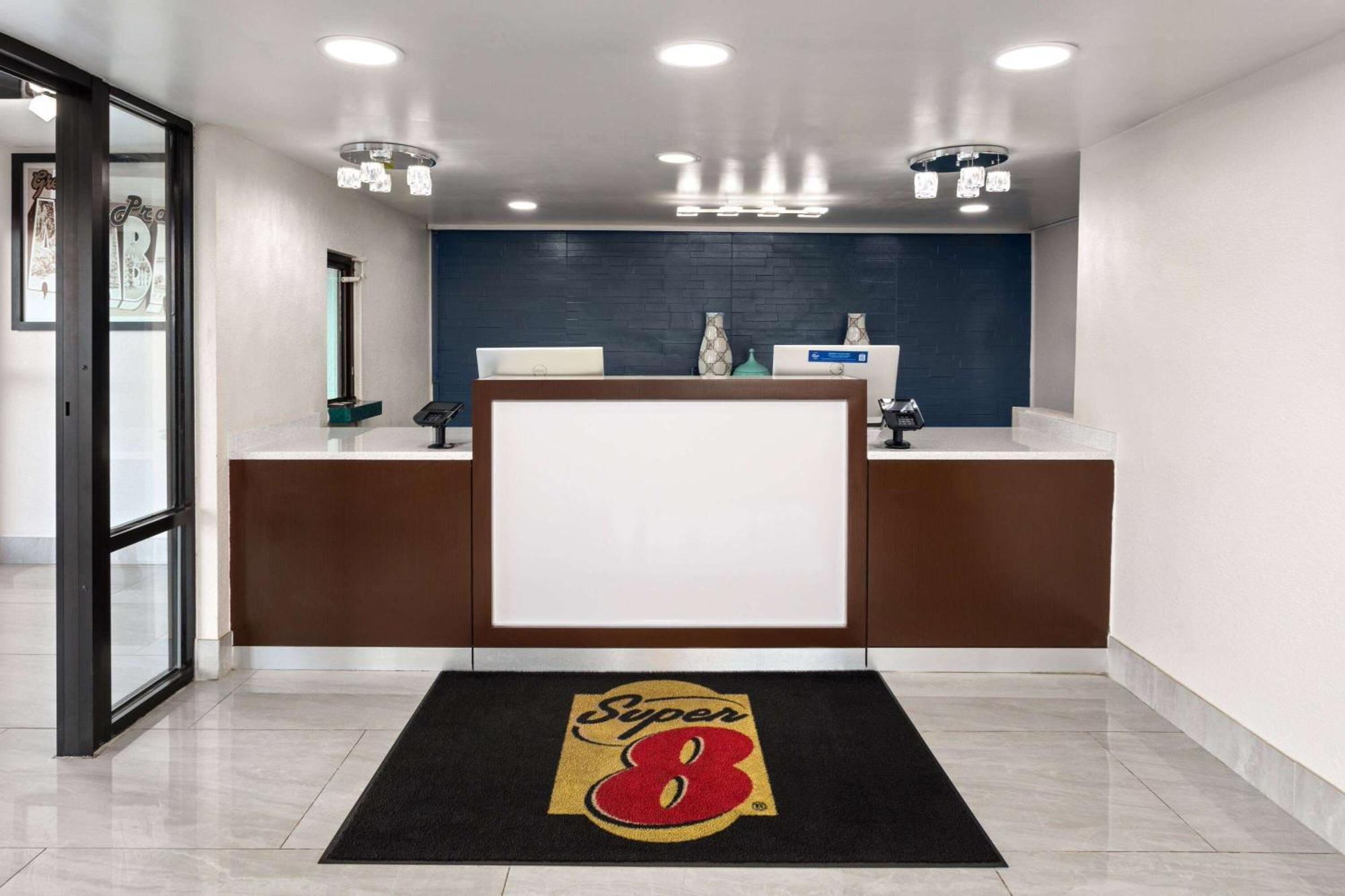 Super 8 By Wyndham Prattville Montgomery Екстер'єр фото