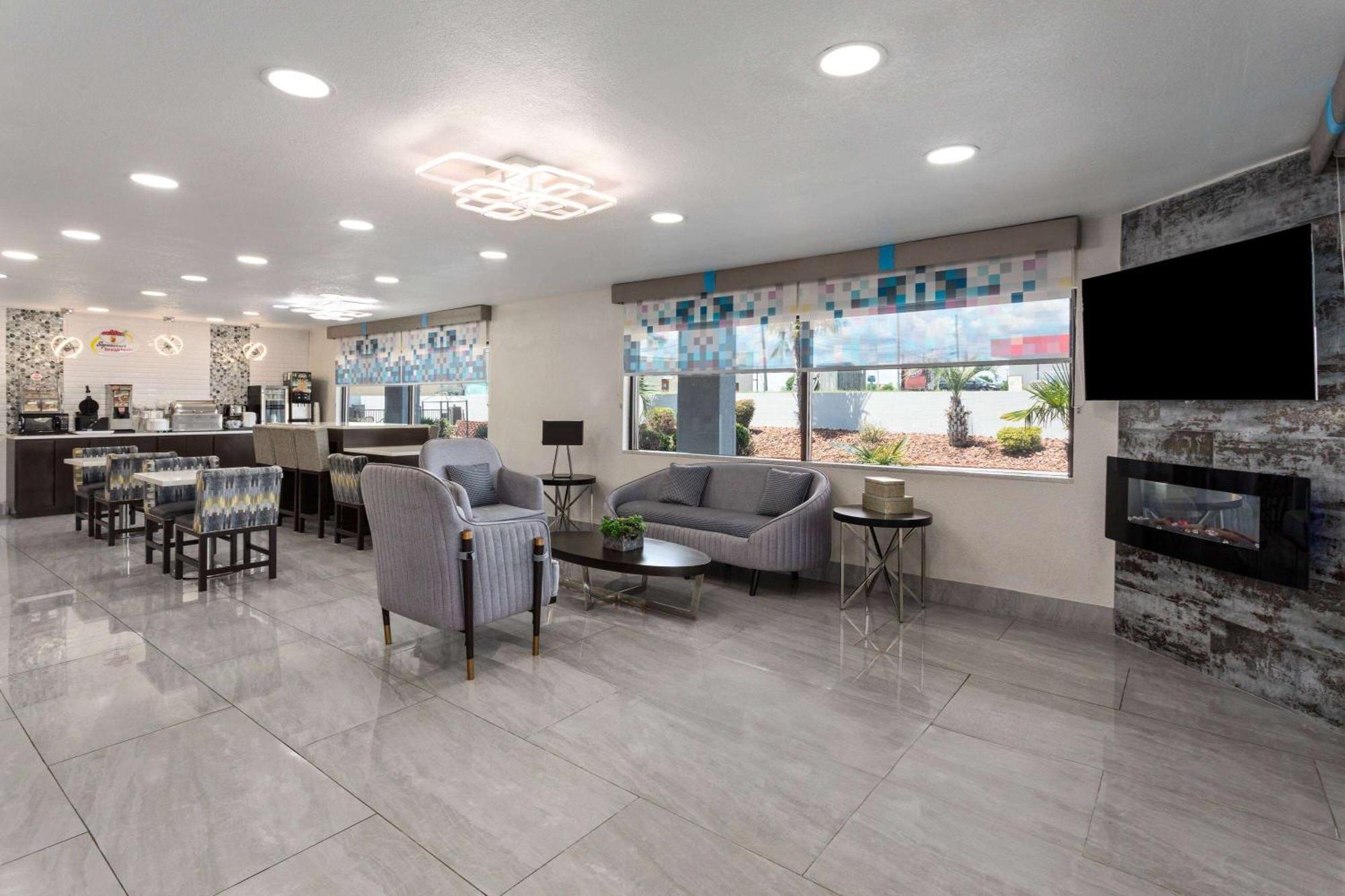 Super 8 By Wyndham Prattville Montgomery Екстер'єр фото