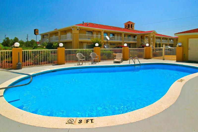 Super 8 By Wyndham Prattville Montgomery Екстер'єр фото